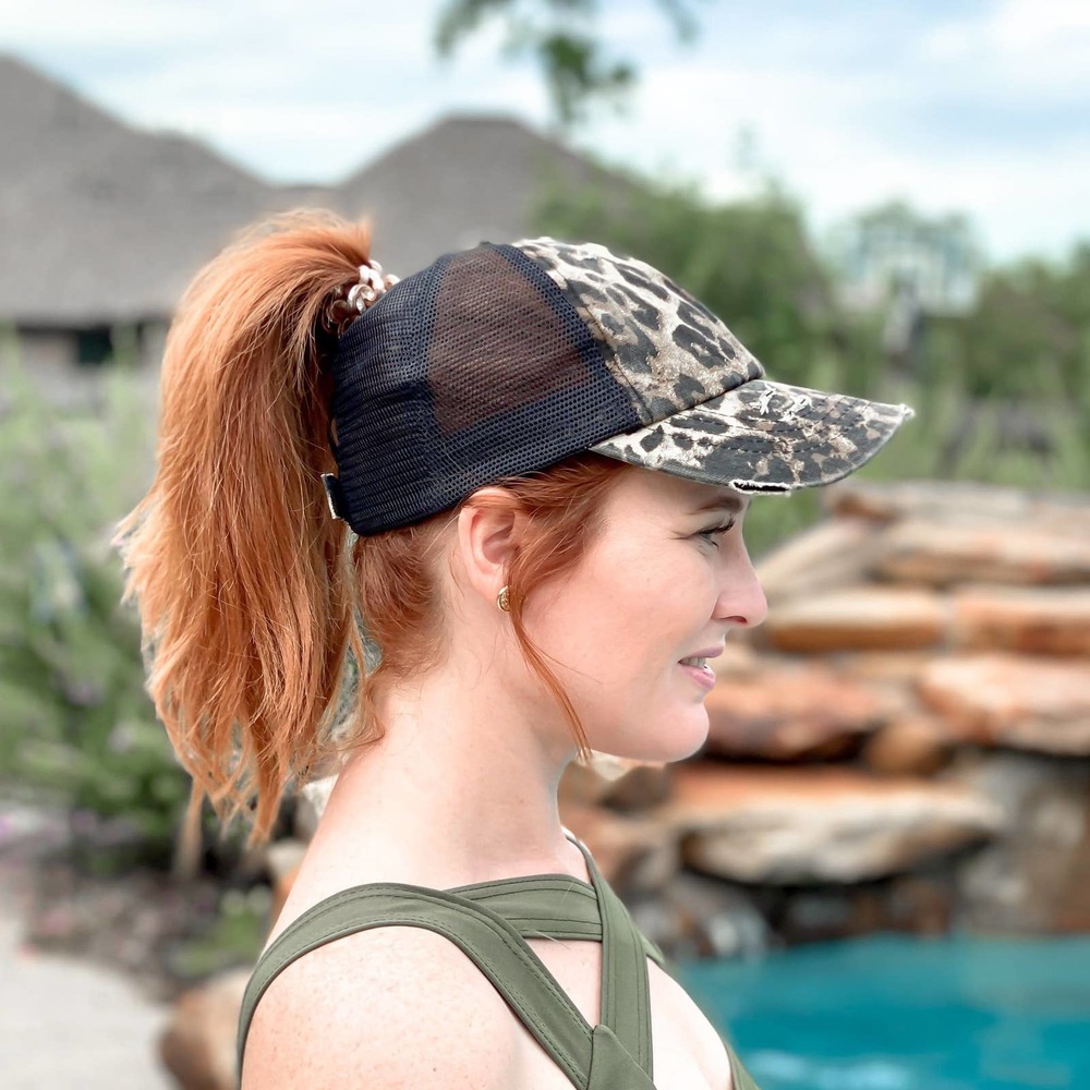 NWT!! C.C. Animal Print Criss-Cross High Pony Cap - Picture 3 of 4